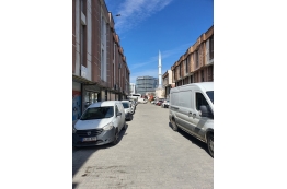 GİYİMKENT 3.SOKAKTA KİRALIK KADEMELİ MÜSTAKİL İŞYERİ 165m²
